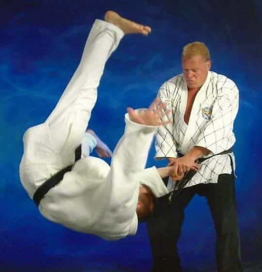 <center>Our Sinmoo Yu Sool Kwan Classes We Help You Stay Fit And Stay Ready!<center>